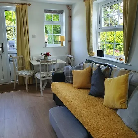 Boots Apartment Bude